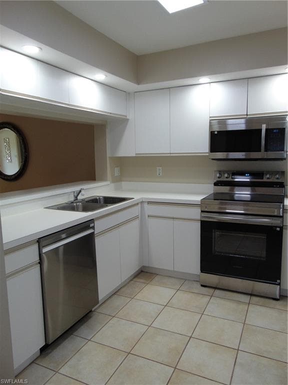 1155 Sarah Jean Cir E202, Naples, FL 34110-12