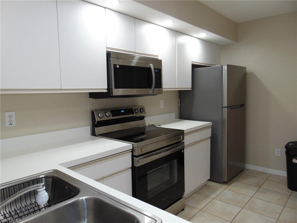 1155 Sarah Jean Cir E202, Naples, FL 34110-14