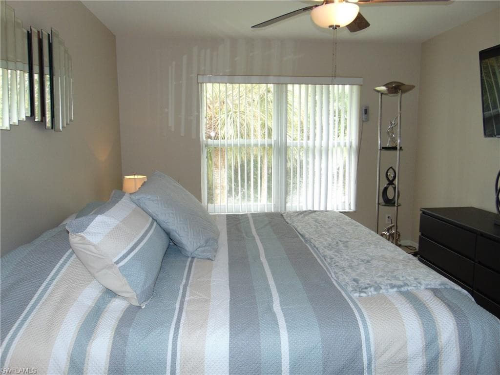 1155 Sarah Jean Cir E202, Naples, FL 34110-16