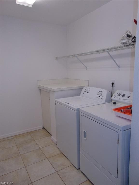 1155 Sarah Jean Cir E202, Naples, FL 34110-27