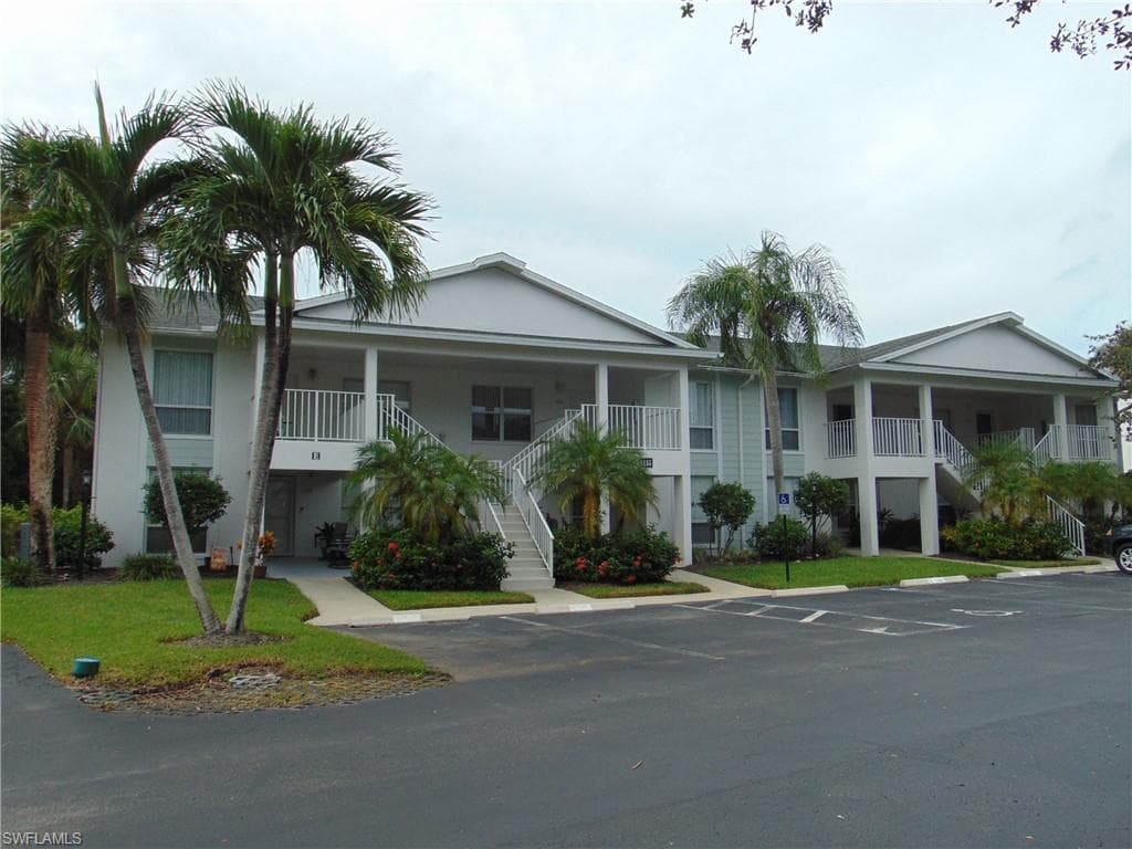 1155 Sarah Jean Cir E202, Naples, FL 34110-1