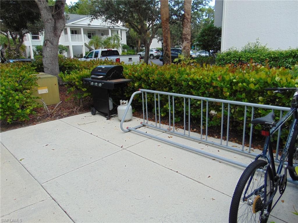 1155 Sarah Jean Cir E202, Naples, FL 34110-29