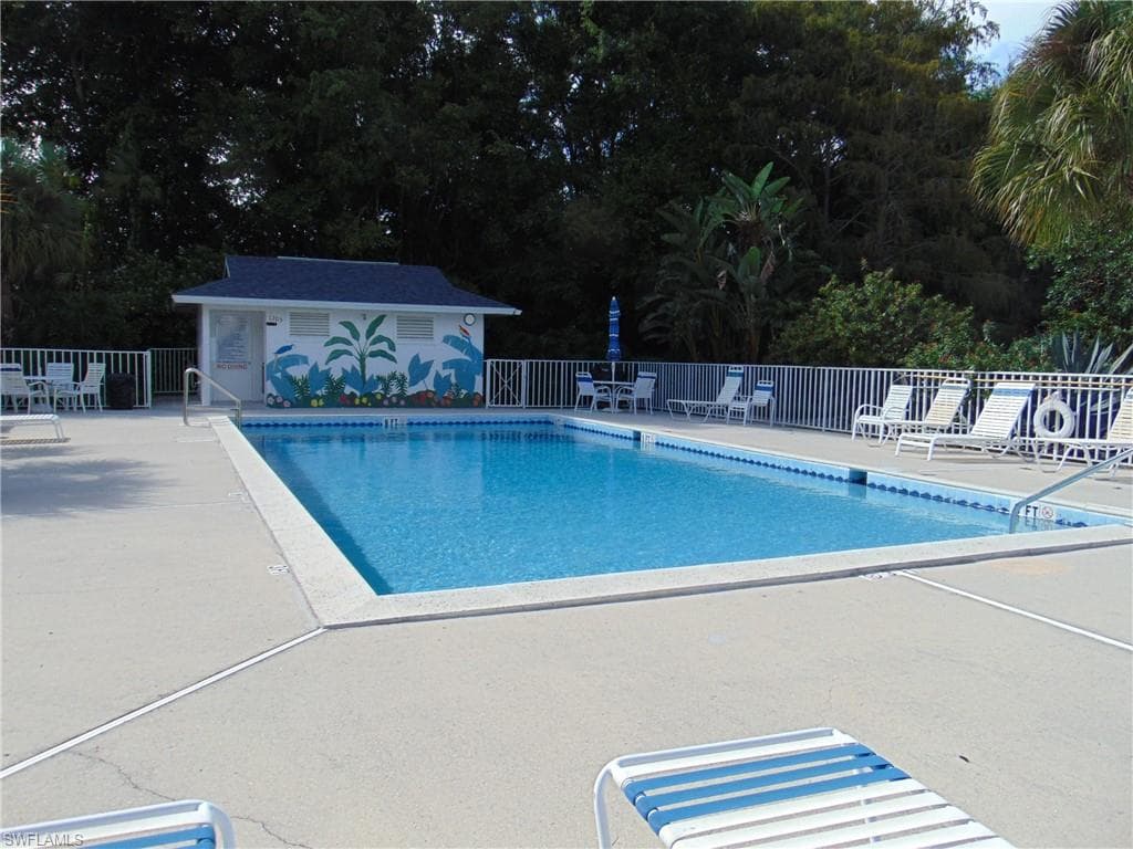 1155 Sarah Jean Cir E202, Naples, FL 34110-32