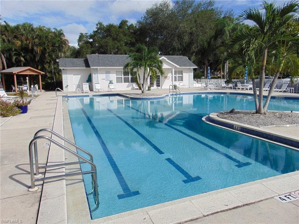 1155 Sarah Jean Cir E202, Naples, FL 34110-33