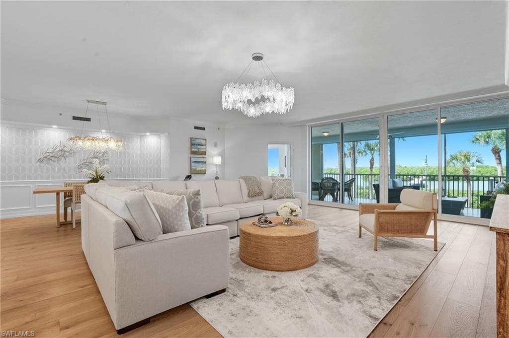 445 Dockside Dr B202, Naples, FL 34110-9