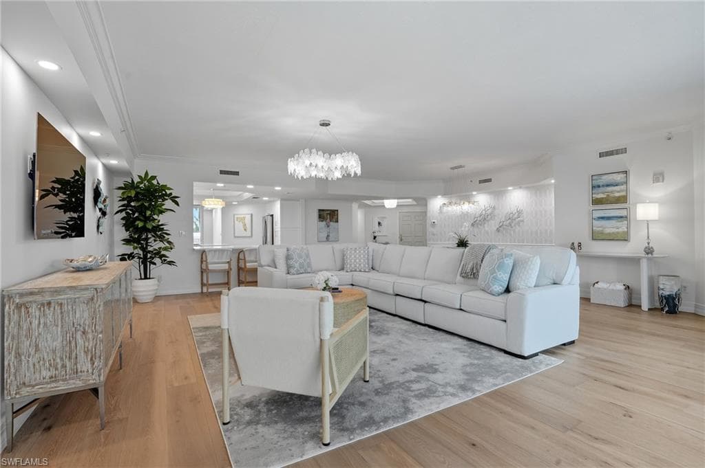 445 Dockside Dr B202, Naples, FL 34110-11