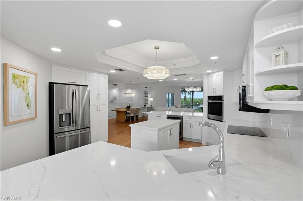 445 Dockside Dr B202, Naples, FL 34110-14