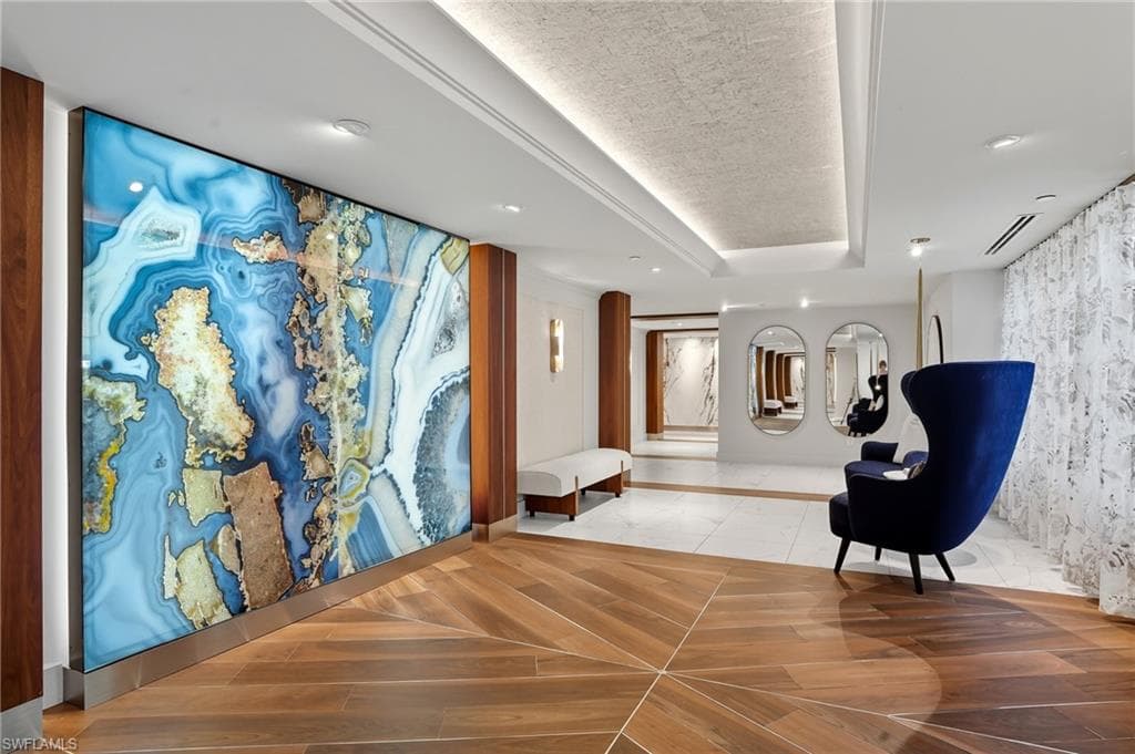 445 Dockside Dr B202, Naples, FL 34110-41