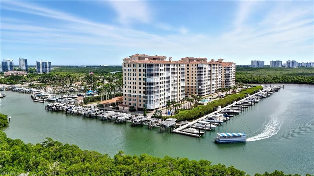 445 Dockside Dr B202, Naples, FL 34110-43