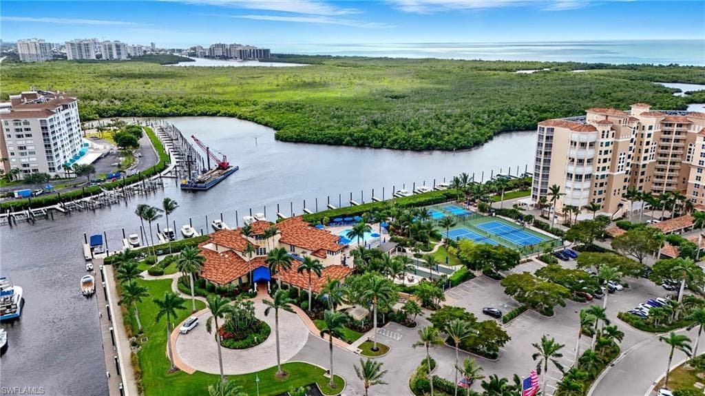 445 Dockside Dr B202, Naples, FL 34110-46