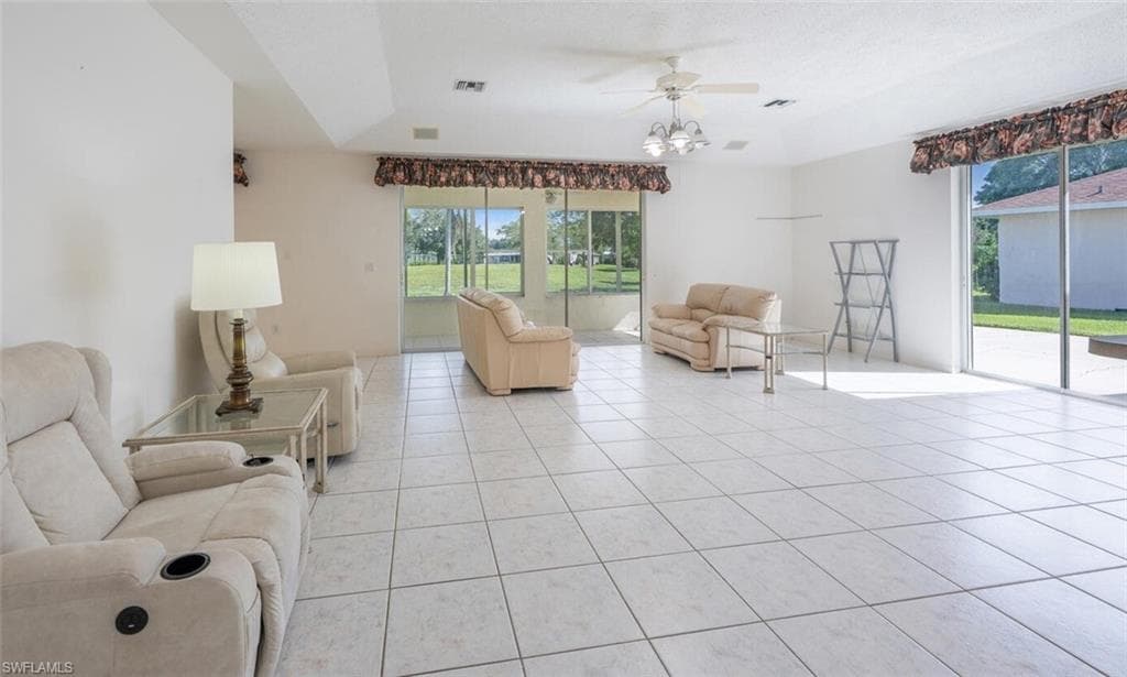 756 Charlemagne Blvd, Naples, FL 34112-3