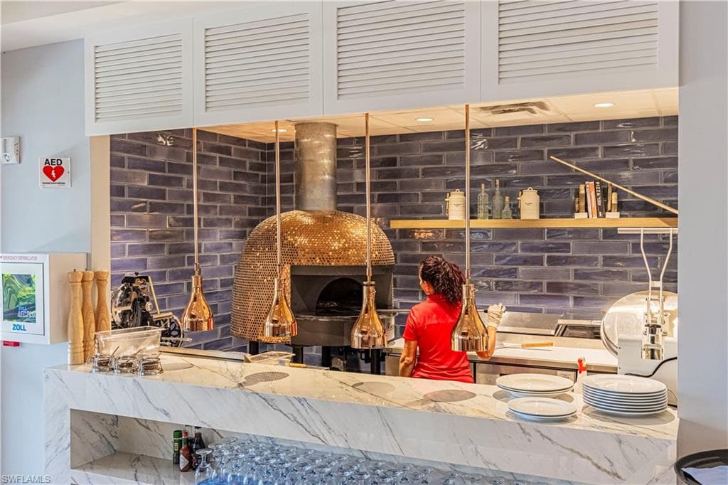 11718 Quail Village Way 17, Naples, FL 34119-28