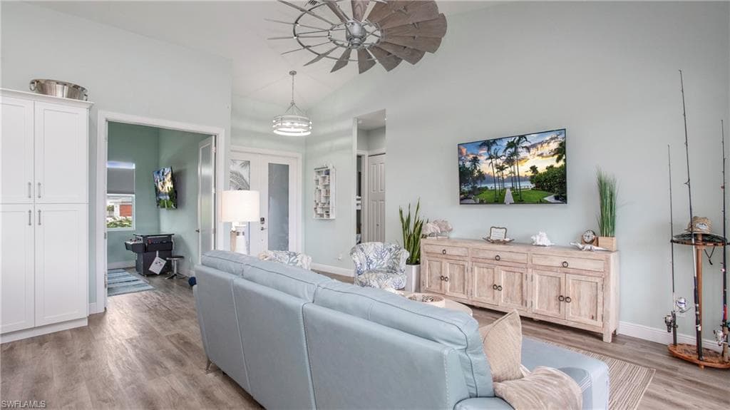 162 Windward Cay, Naples, FL 34114-11