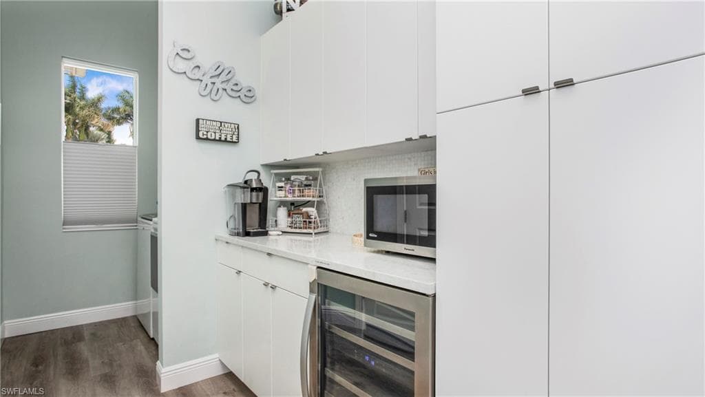 162 Windward Cay, Naples, FL 34114-12