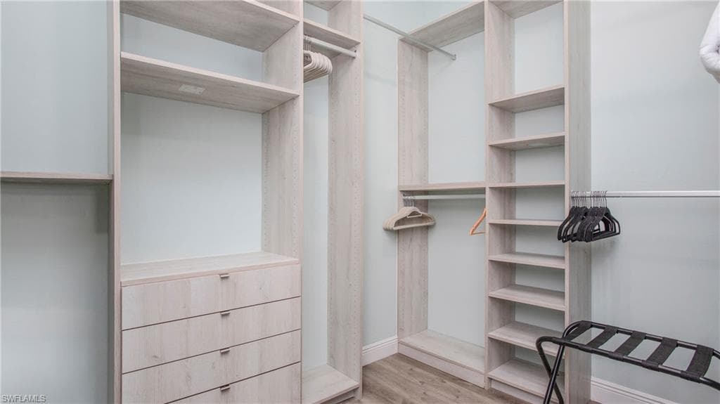 162 Windward Cay, Naples, FL 34114-27