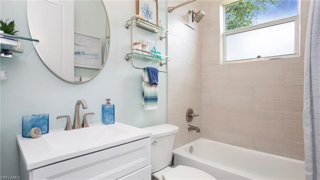 162 Windward Cay, Naples, FL 34114-29