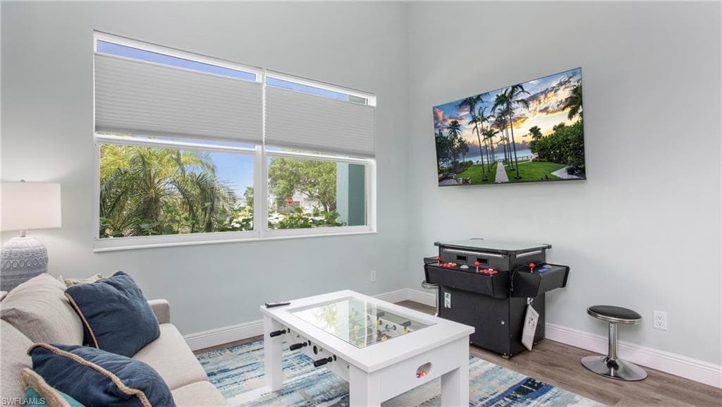 162 Windward Cay, Naples, FL 34114-32