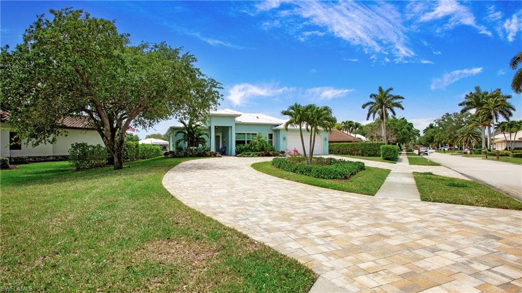 162 Windward Cay, Naples, FL 34114-34