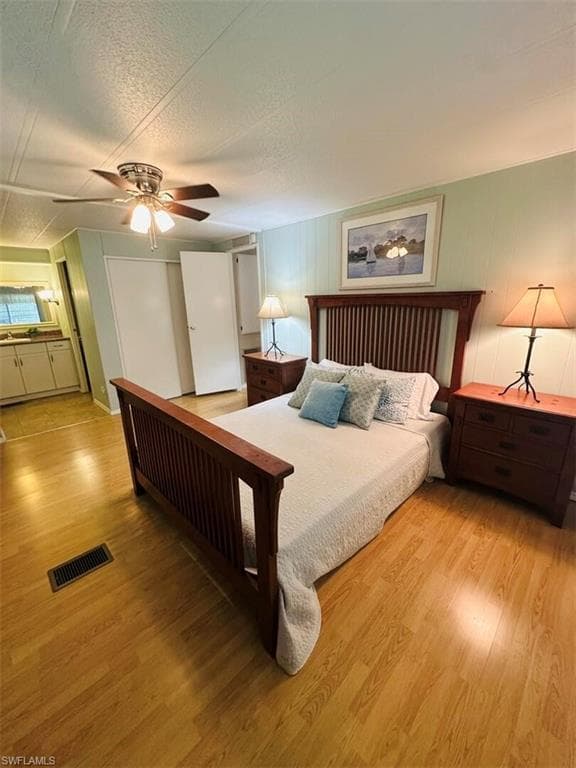 736 Knotty Pine Cir, North Fort Myers, FL 33917-16
