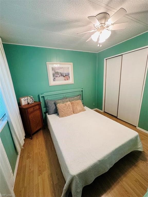 736 Knotty Pine Cir, North Fort Myers, FL 33917-20