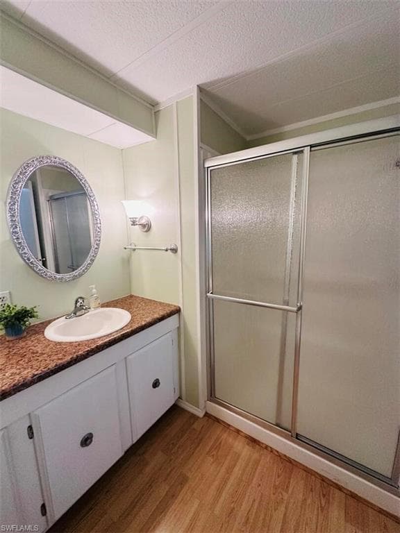 736 Knotty Pine Cir, North Fort Myers, FL 33917-25