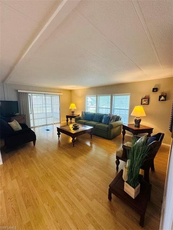 736 Knotty Pine Cir, North Fort Myers, FL 33917-5