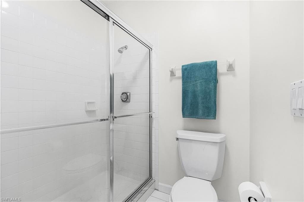 25160 Goldcrest Dr 821, Bonita Springs, FL 34134-16