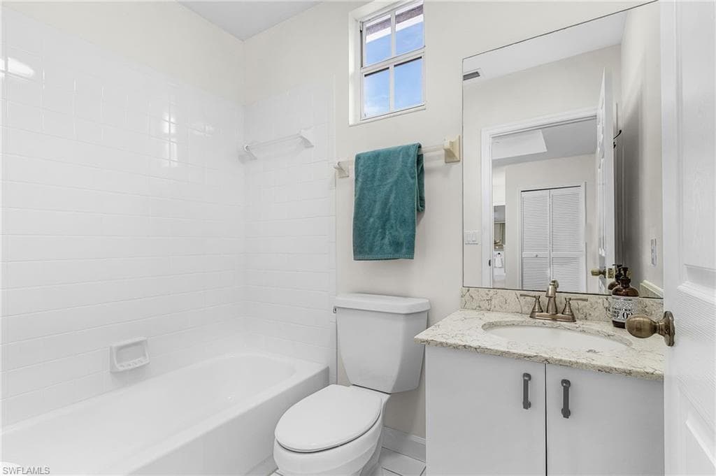 25160 Goldcrest Dr 821, Bonita Springs, FL 34134-24