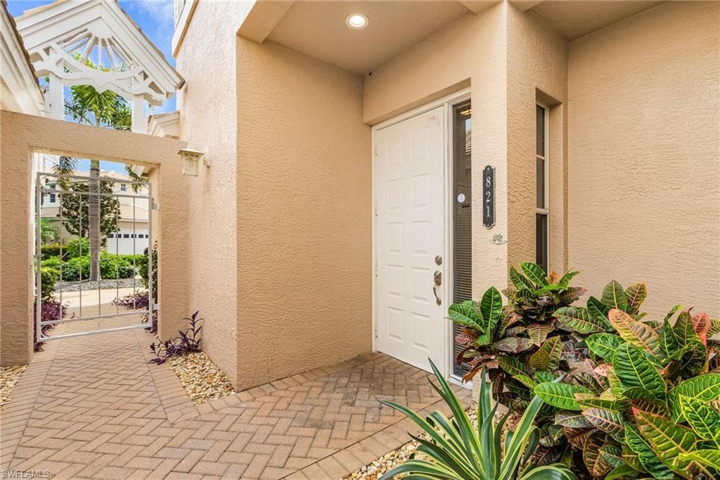 25160 Goldcrest Dr 821, Bonita Springs, FL 34134-30