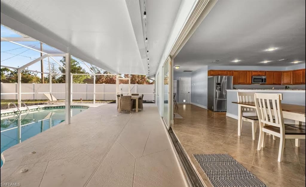 1335 44th St, Cape Coral, FL 33904-6