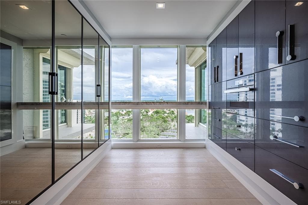 4051 Gulf Shore Blvd N 200, Naples, FL 34103-23