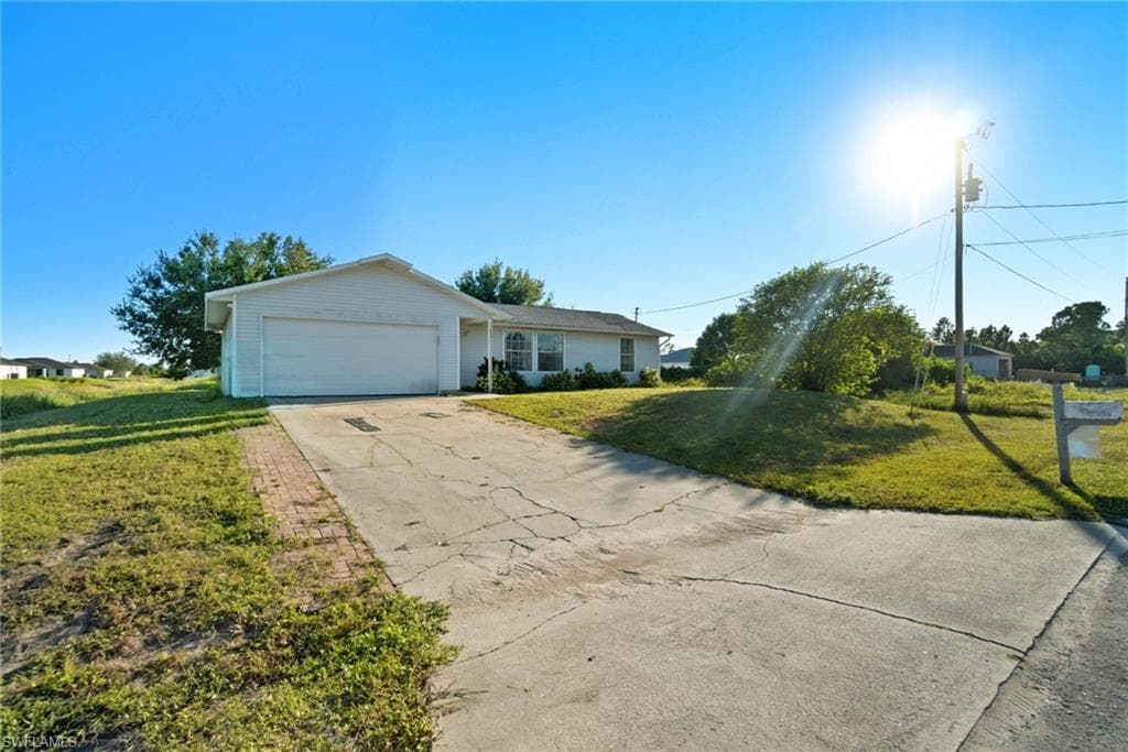 2801 28th St SW, Lehigh Acres, FL 33976-14