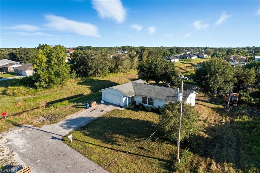2801 28th St SW, Lehigh Acres, FL 33976-19