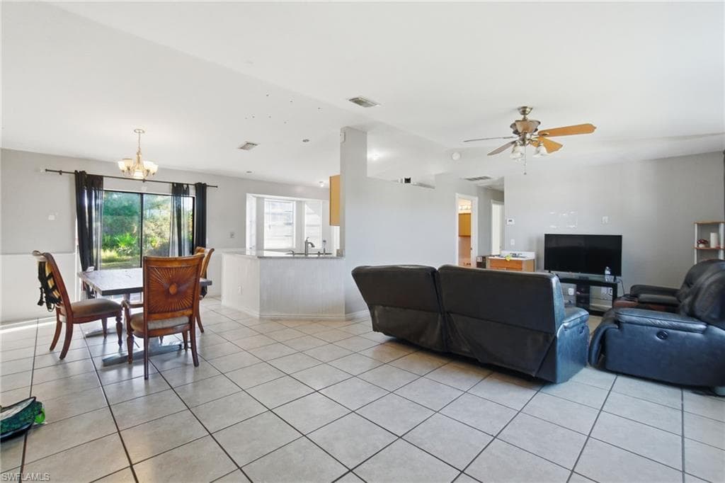 2801 28th St SW, Lehigh Acres, FL 33976-4
