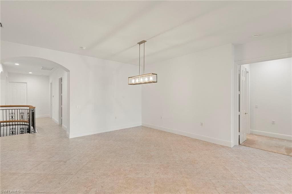 8961 Cherry Oaks Trl 202, Naples, FL 34114-8