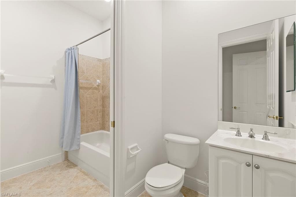 8961 Cherry Oaks Trl 202, Naples, FL 34114-31