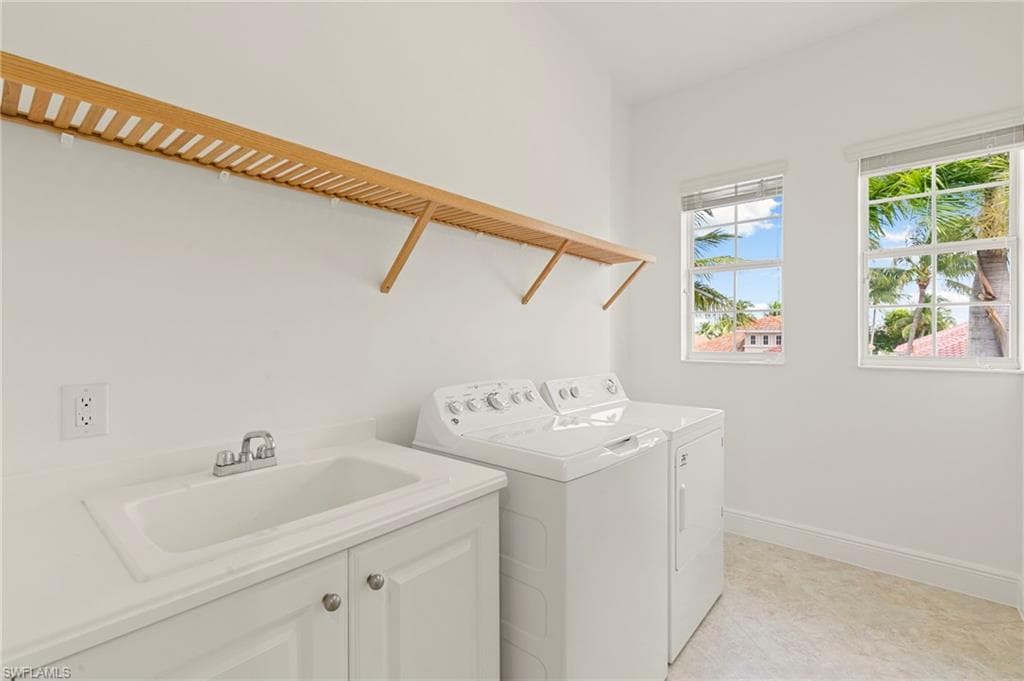 8961 Cherry Oaks Trl 202, Naples, FL 34114-33