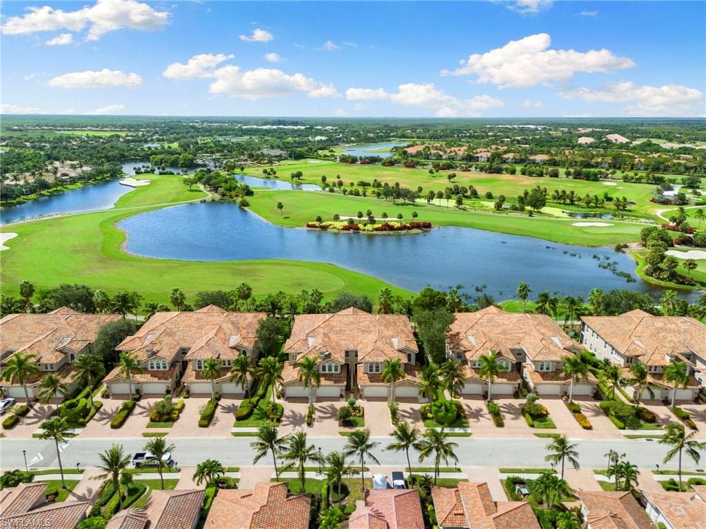 8961 Cherry Oaks Trl 202, Naples, FL 34114-38