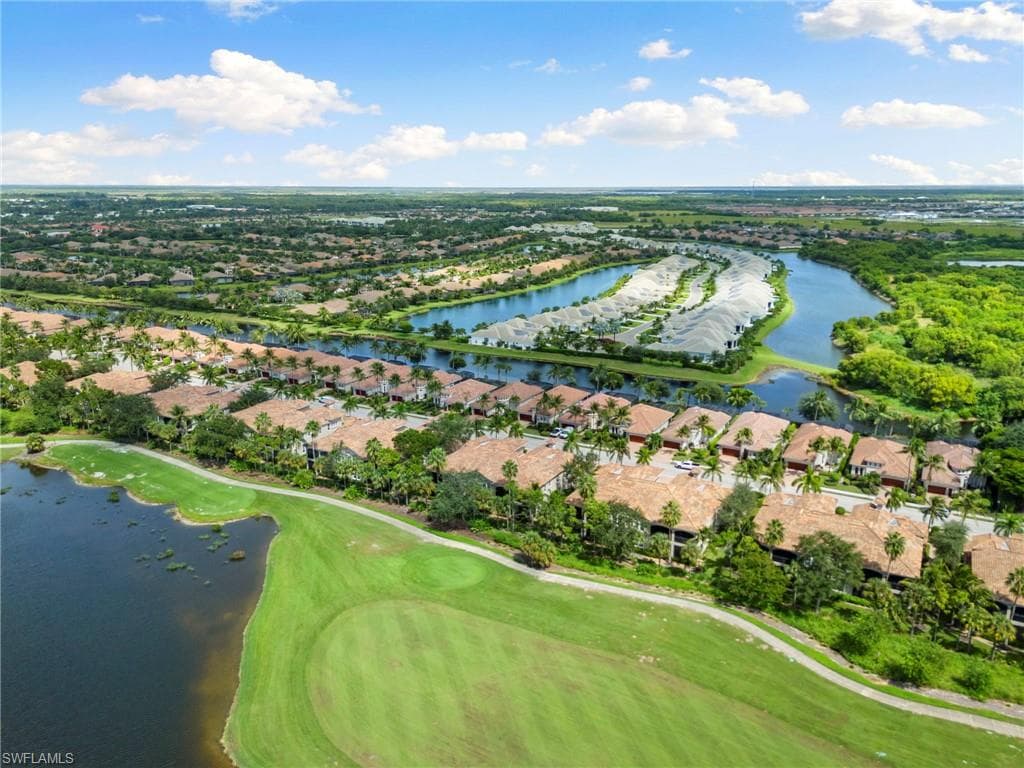 8961 Cherry Oaks Trl 202, Naples, FL 34114-39