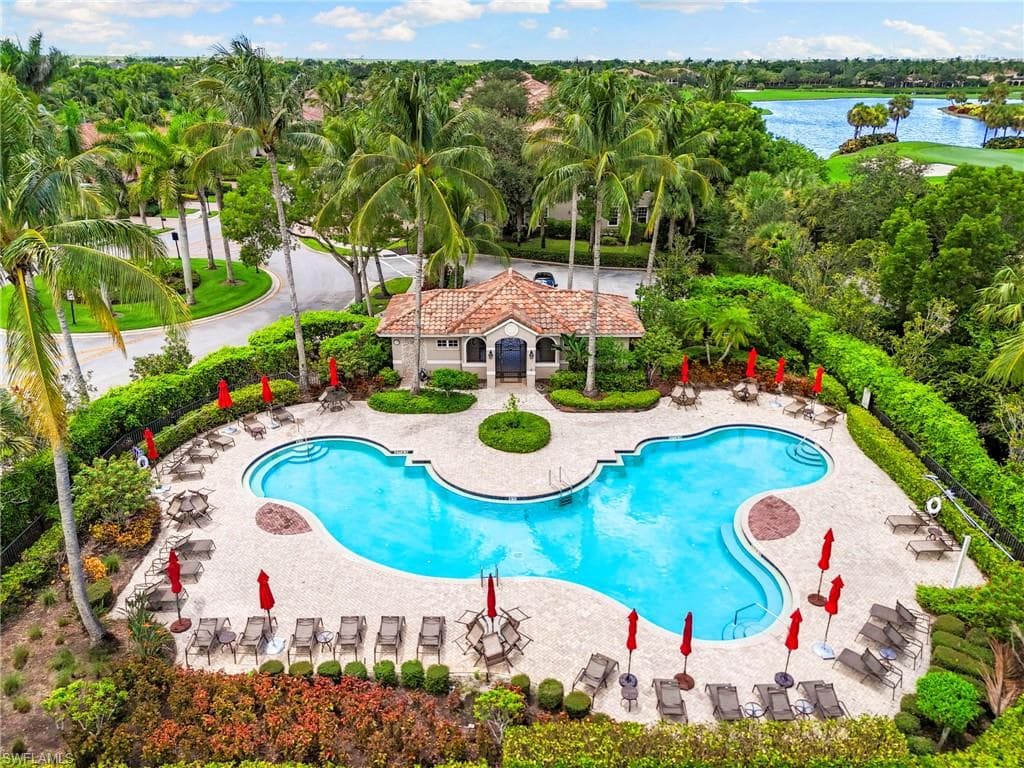 8961 Cherry Oaks Trl 202, Naples, FL 34114-41