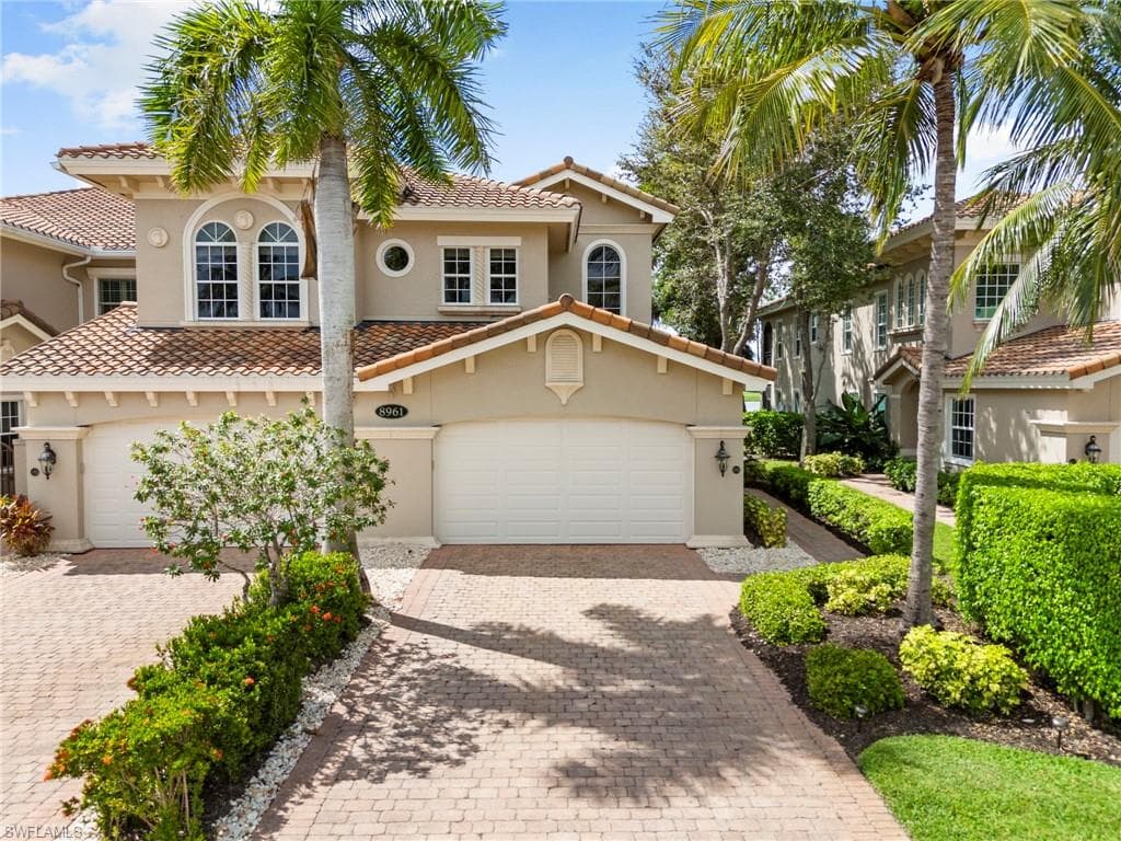 8961 Cherry Oaks Trl 202, Naples, FL 34114-3