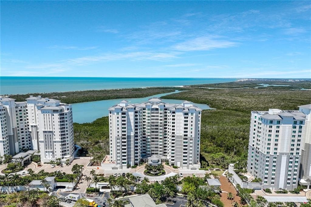 285 Grande Way 804, Naples, FL 34110-49