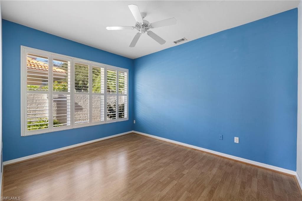 4453 Yacht Harbor Dr, Naples, FL 34112-12