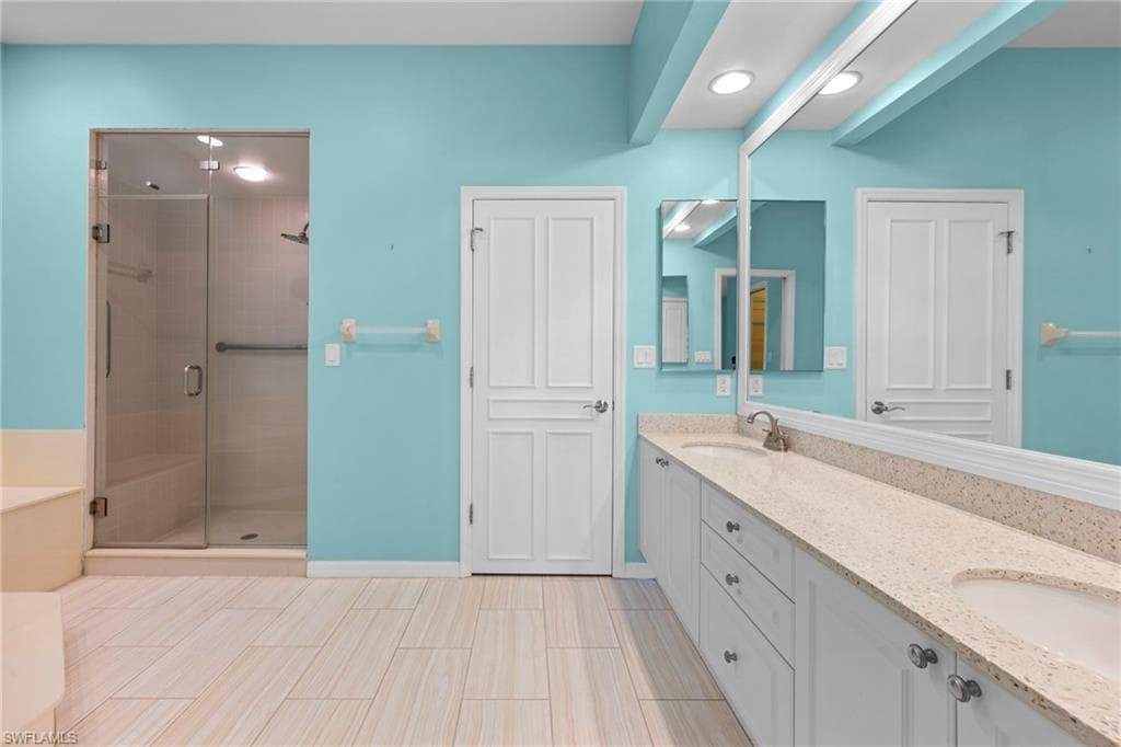 4453 Yacht Harbor Dr, Naples, FL 34112-19