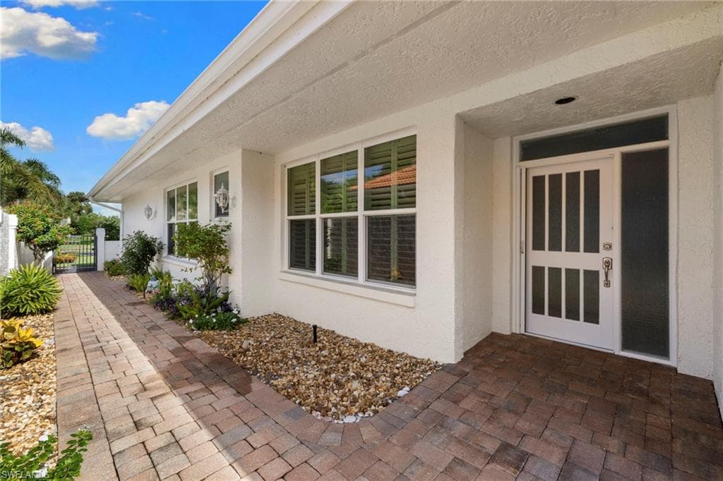 4453 Yacht Harbor Dr, Naples, FL 34112-26