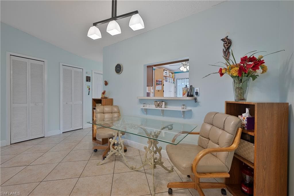 27580 Playa Del Rey Ln, Bonita Springs, FL 34135-10