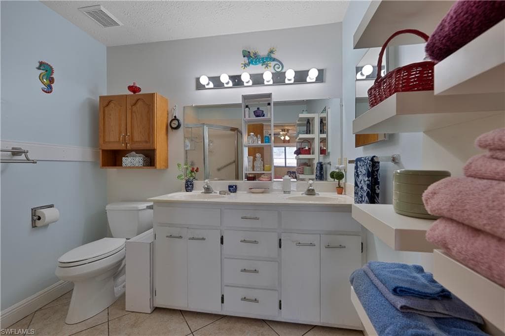 27580 Playa Del Rey Ln, Bonita Springs, FL 34135-12