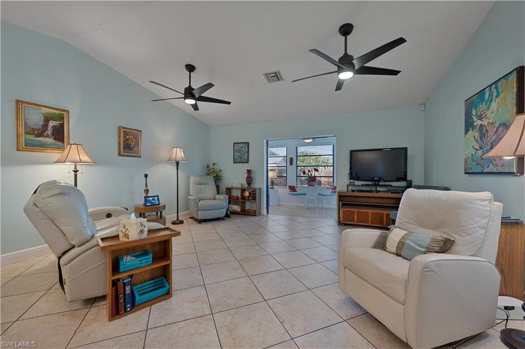 27580 Playa Del Rey Ln, Bonita Springs, FL 34135-6