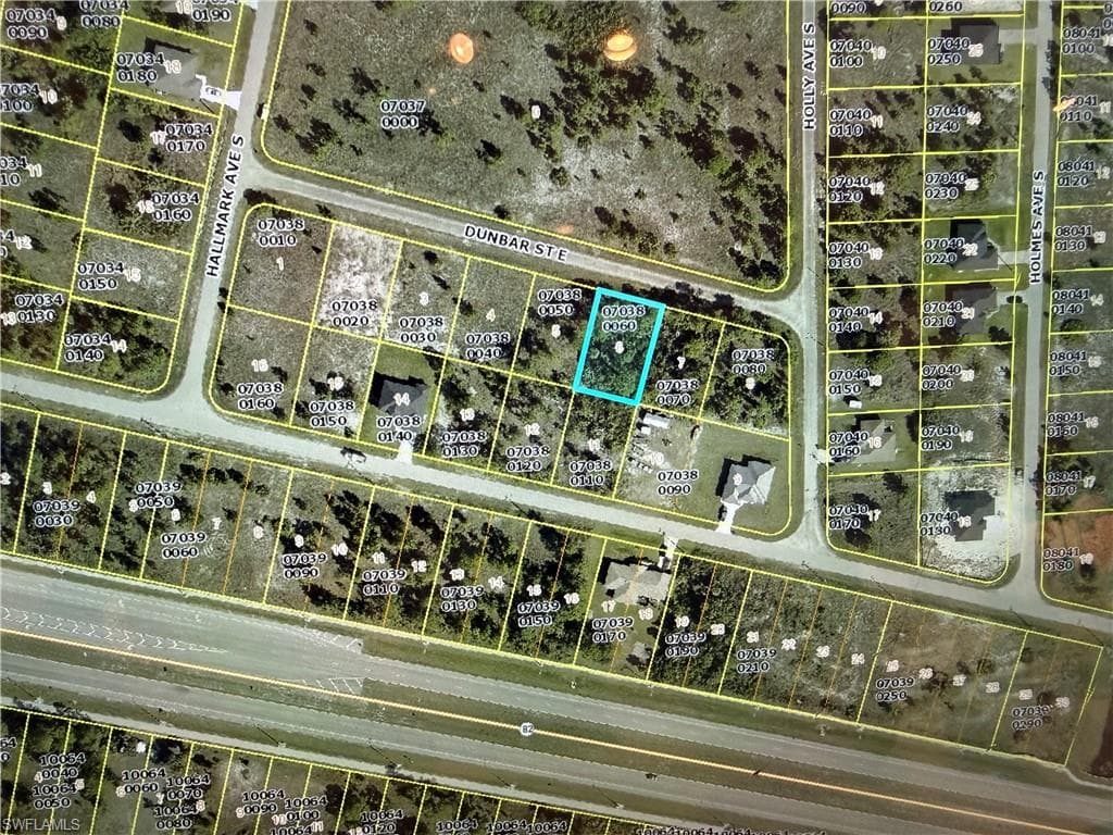 1232 Dunbar St E, Lehigh Acres, FL 33974-3