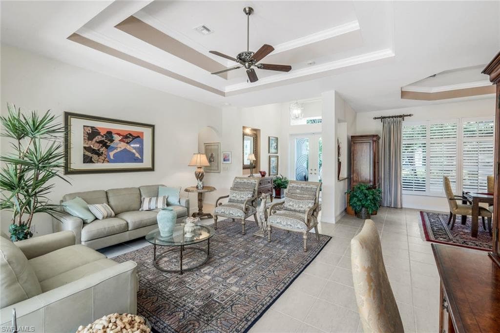 10005 Idle Pine Ln, Estero, FL 34135-8
